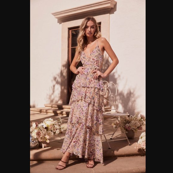 Astr Dresses & Skirts - ASTR The Label Rosana Tiered Floral Dress NWT